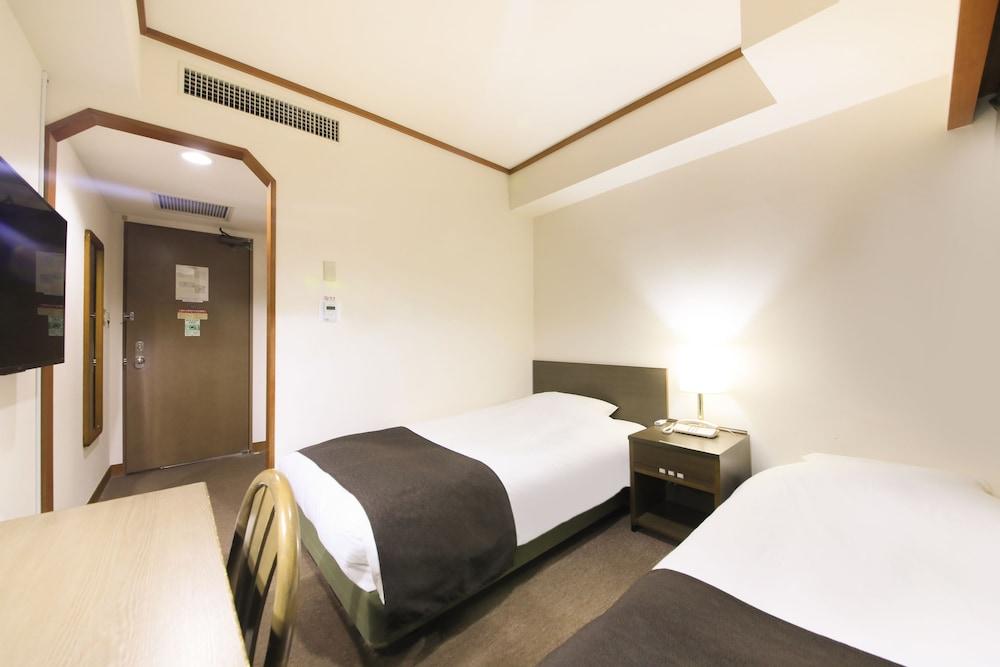 Maple Inn Makuhari Тиба Экстерьер фото