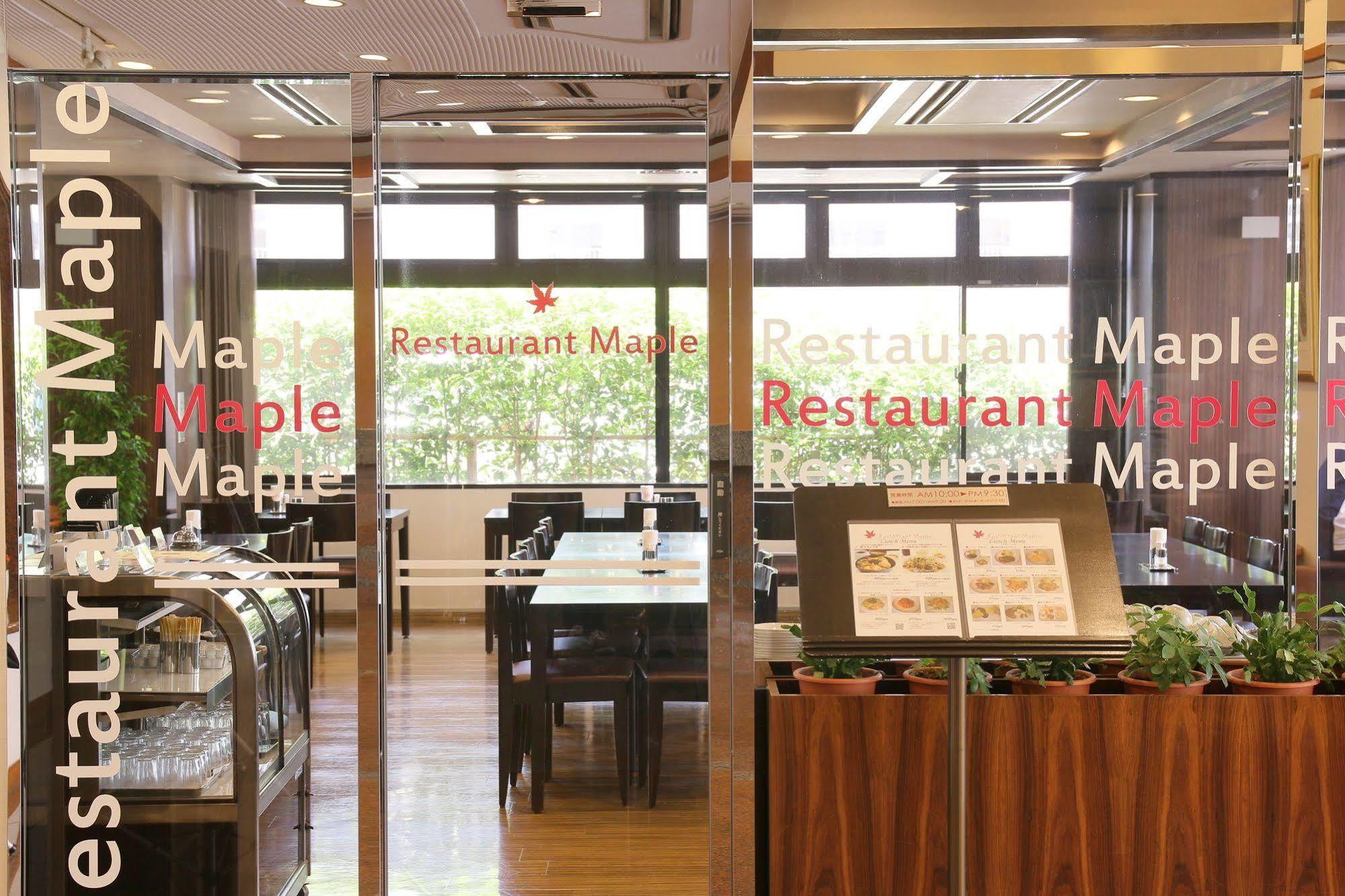 Maple Inn Makuhari Тиба Экстерьер фото