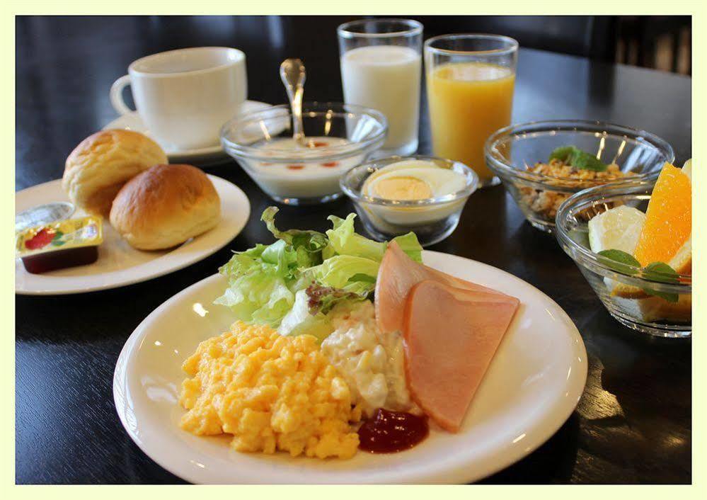 Maple Inn Makuhari Тиба Экстерьер фото