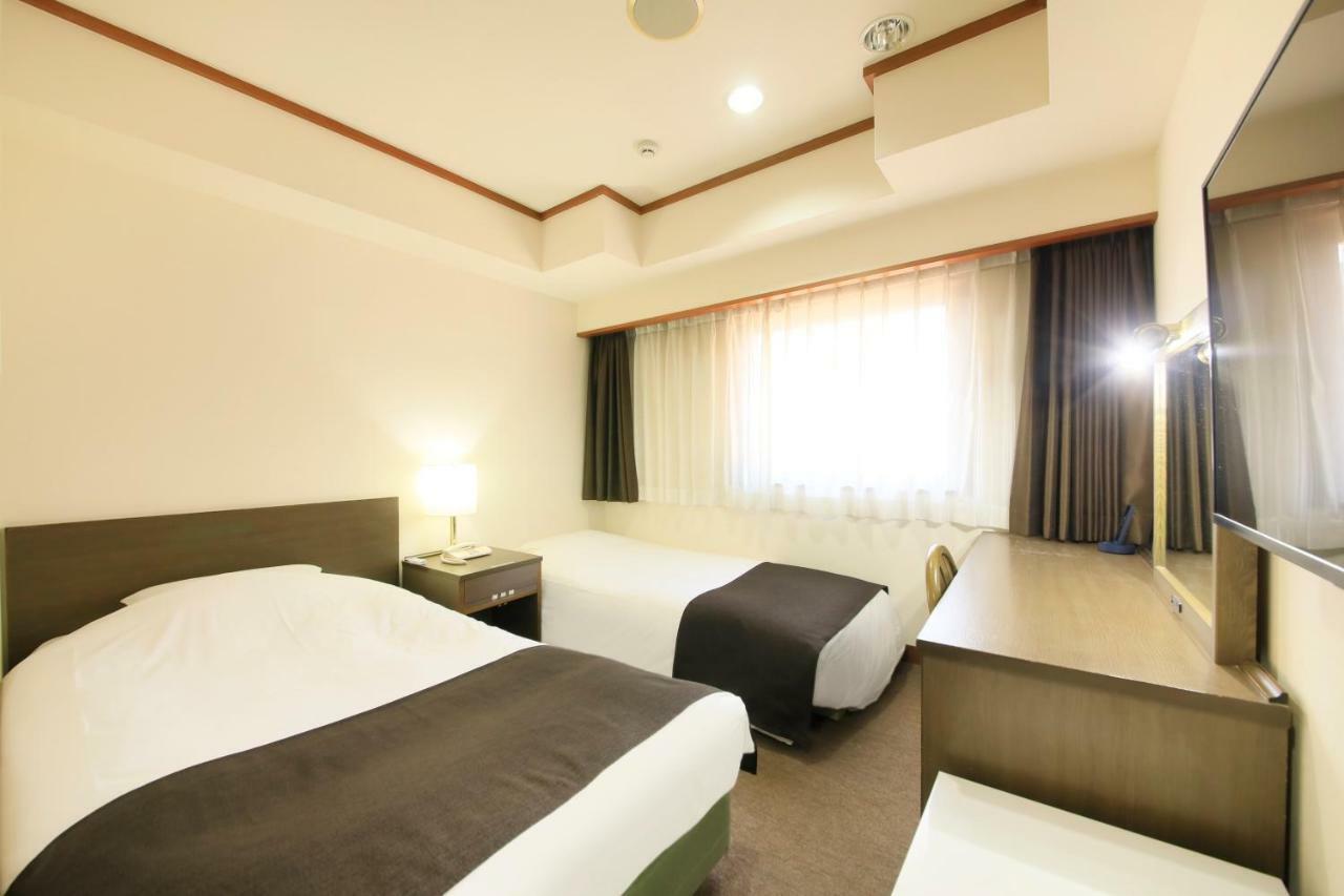 Maple Inn Makuhari Тиба Экстерьер фото